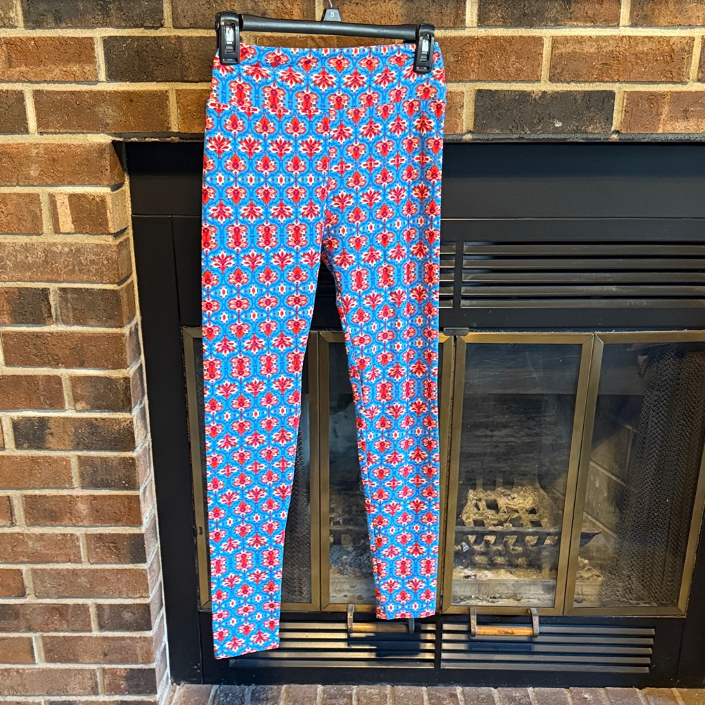 Euc Lularoe Leggings In Blue And Red Pattern